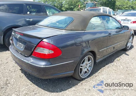 2008 Mercedes-Benz Clk 550 z USA, uszkodzony, nr VIN WDBTK72F78T099782